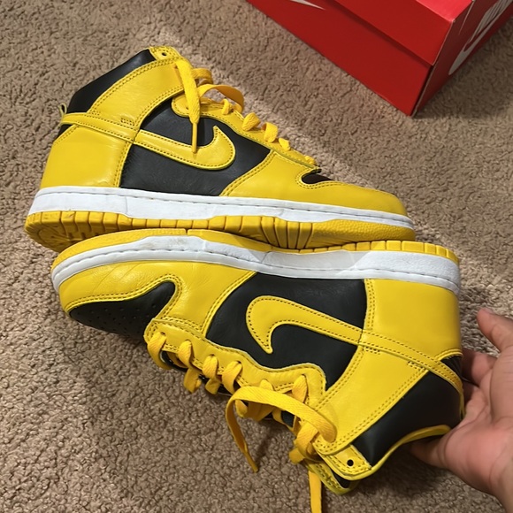 Nike Dunk High “Maize” - Picture 5 of 6